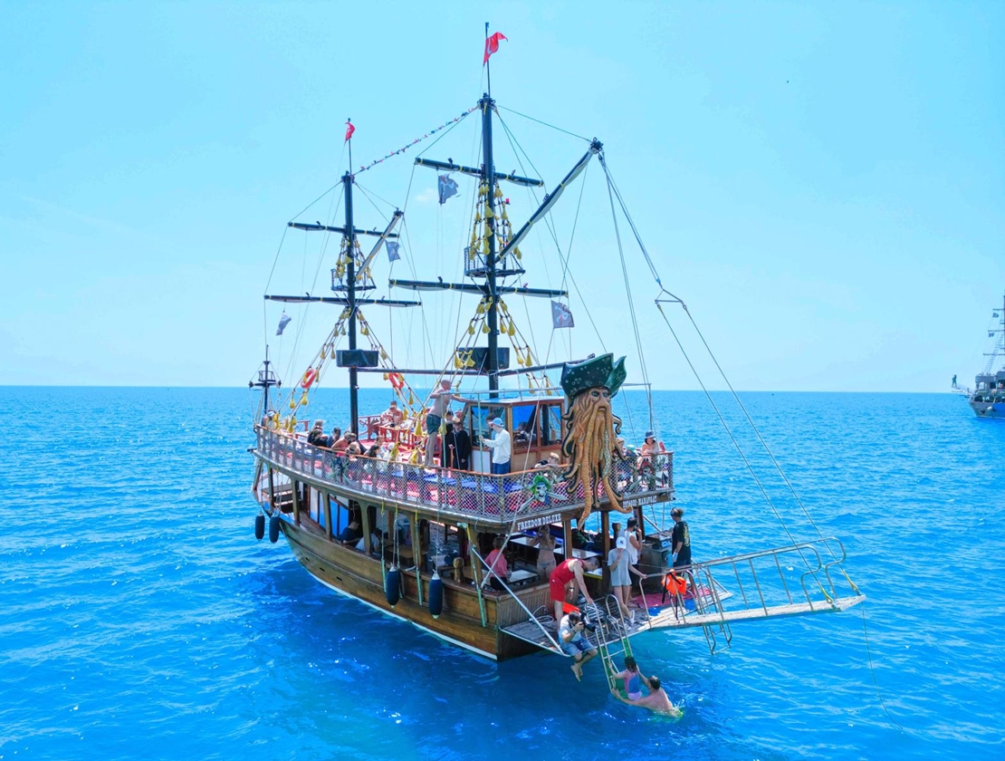 Antalya Kundu Gulet Boat Charter  16M Custom Built